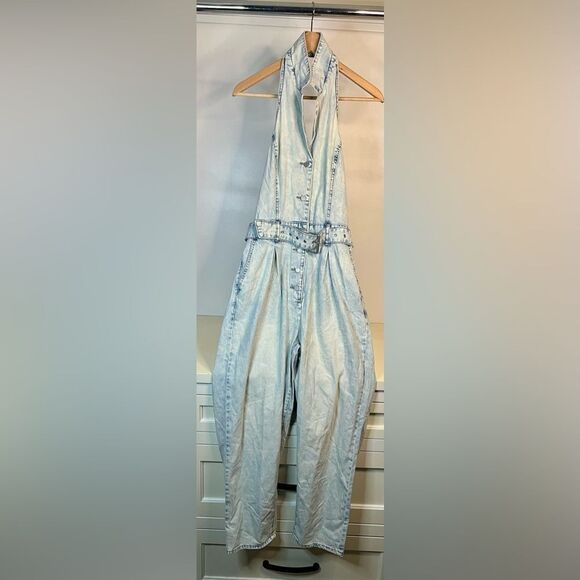 NWT BLANKNYC Luxury Denim Halter Neck Jumpsuit With Belt size small - Picture 5 of 10